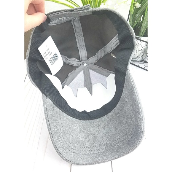 💥NEW AUGUST HATS Gray Faux Suede Baseball Cap - Picture 6 of 9